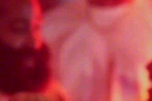 哈登昨晚和說(shuō)唱歌手參加Breezy Bowl的聚會(huì)