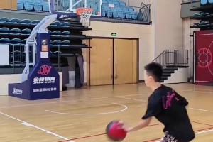 庫里看了高低都得點(diǎn)贊！國產(chǎn)少年這樣的運(yùn)球功底夠不夠炸裂！