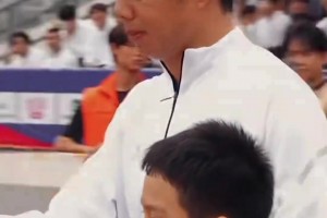 蒿俊閔現(xiàn)身“漢超”，歐冠球員也是踢上城市聯(lián)賽了