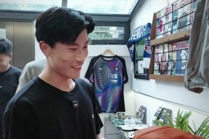 謝文能社媒：來(lái)到朋友球衣店，想起了我在魯能足校的童年美好回憶