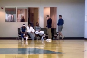 討論新規(guī)？雷霆訓(xùn)練營也見到了幾位NBA裁判！