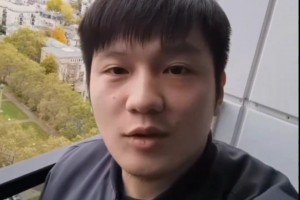 樊振東當年和波爾去看多特比賽，路上吃著零食還一口一個謝謝媽媽